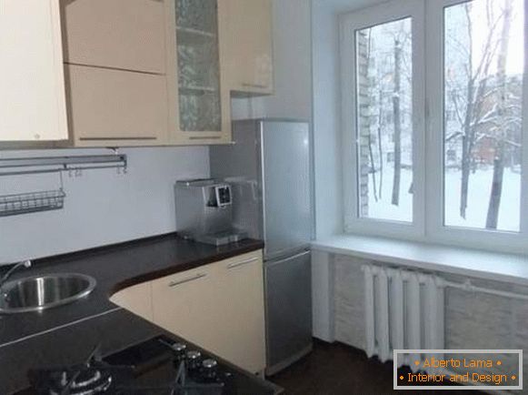 Progettazione di piccoli appartamenti Krusciov - una piccola cucina di 5 mq
