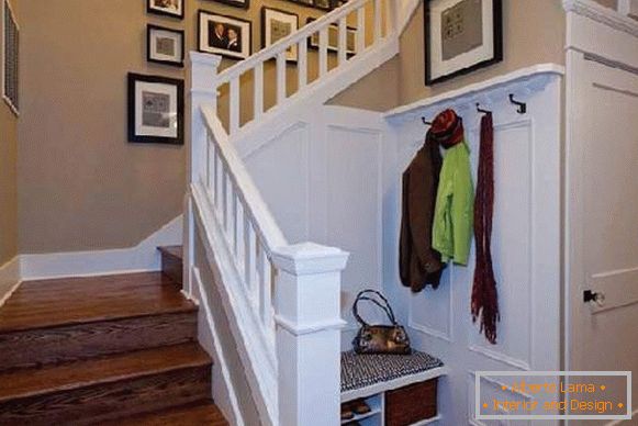 corridoio in casa con foto di progettazione di scale, foto 37