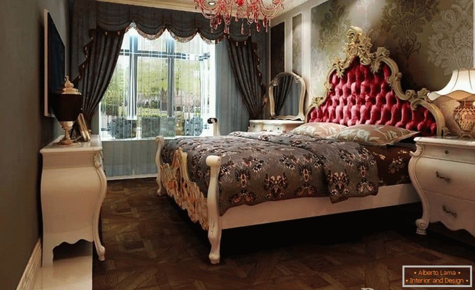 I tessuti per la decorazione della parete e le tende massicce sono ideali per gli stili classici delle camere da letto