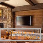 Splendidi interni del soggiorno in pietra e legno