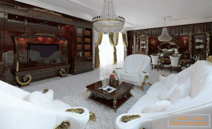 Interni chic del soggiorno in stile barocco.