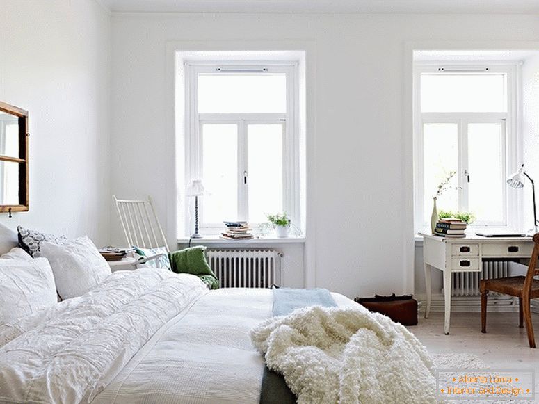 Interno di un moderno appartamento in Svezia