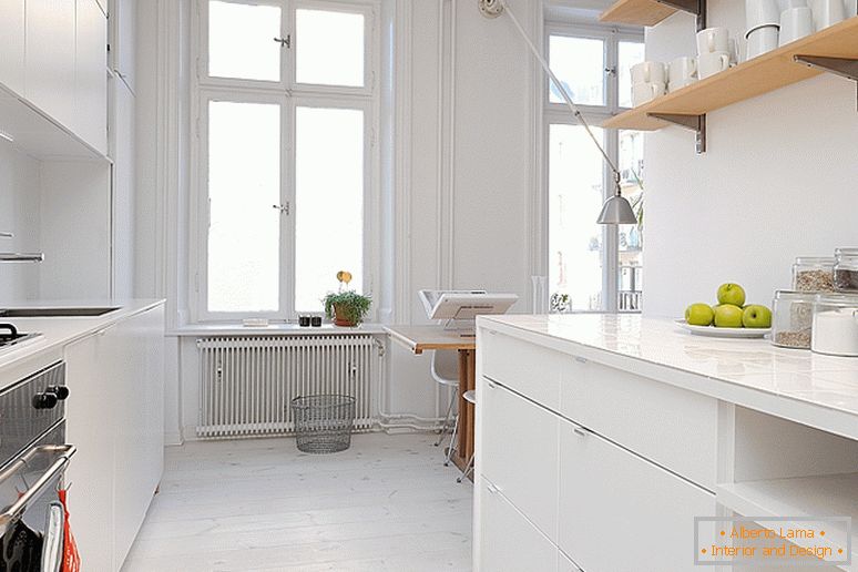 Cucina di piccoli appartamenti di lusso in Svezia