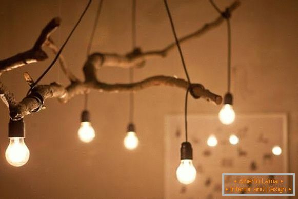 Idea per lampadario in legno