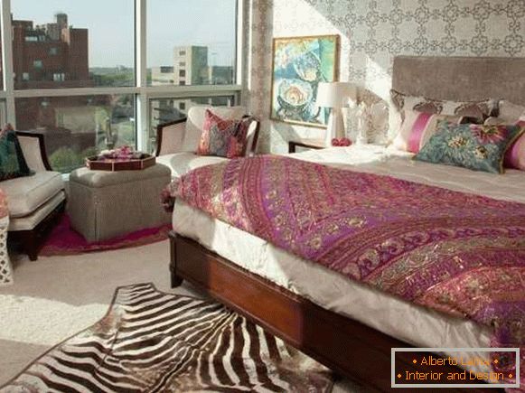 Stile indiano all'interno della camera da letto - una selezione di foto