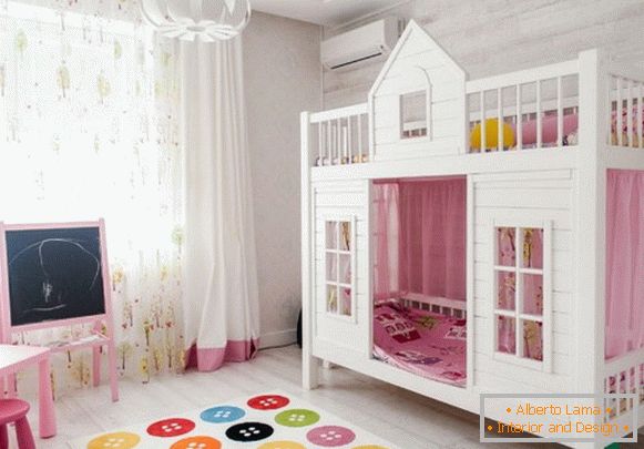 design di una stanza per bambini per una ragazza Foto interni