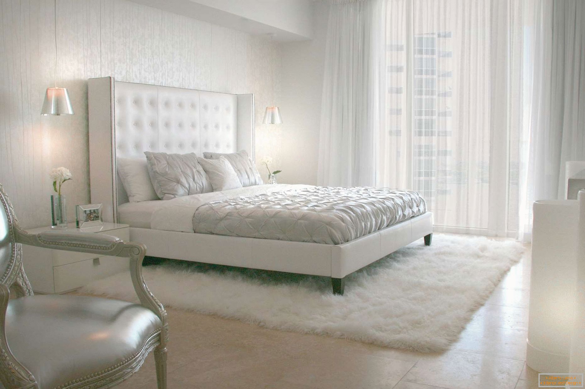 Colore bianco nel design della camera da letto