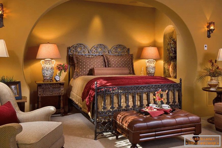Camera da letto in stile spagnolo