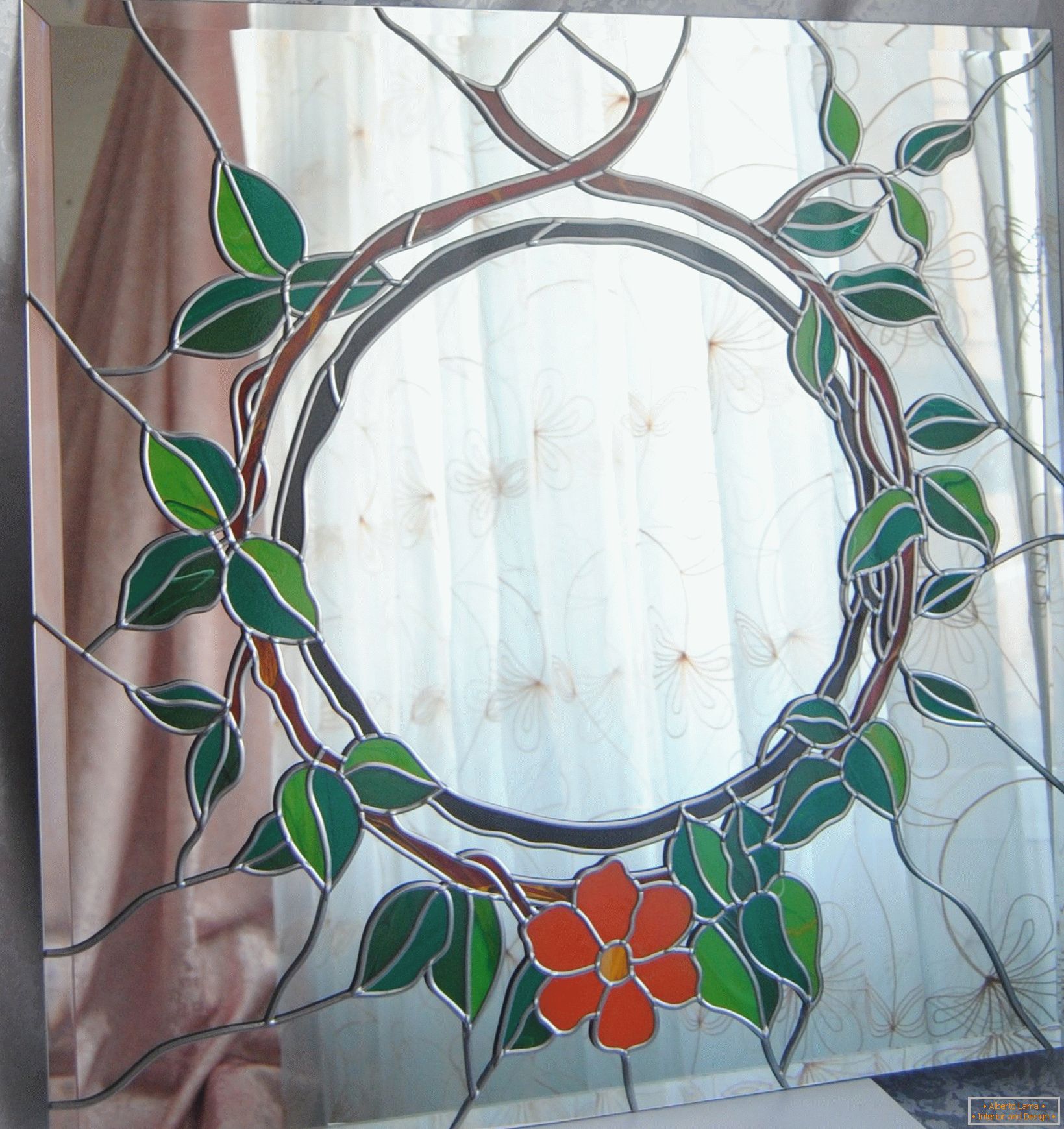 Fiori e foglie su vetro
