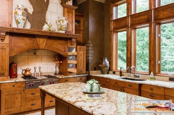Design della finestra in cucina - foto di finestre in legno