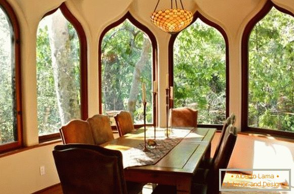 Design marocchino di windows - foto nell'interno