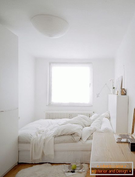 Layout razionale della camera da letto in un piccolo appartamento