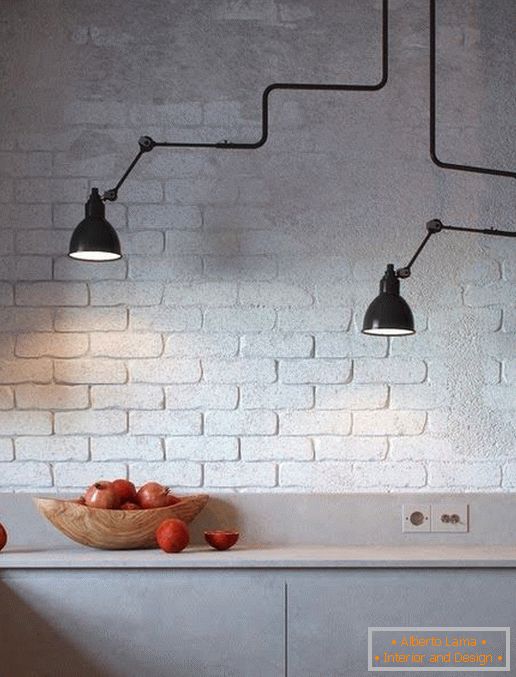 Illuminazione in cucina in stile loft