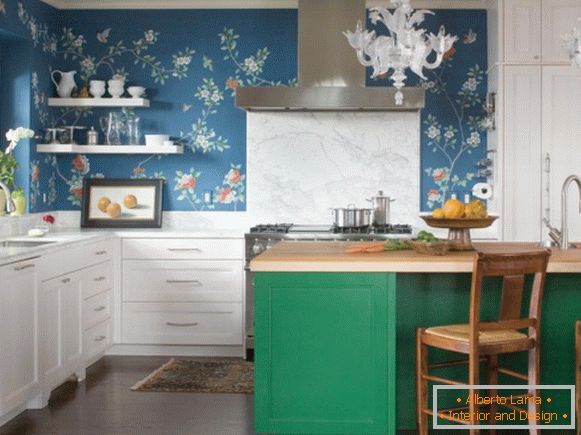 Cucina con pareti dipinte