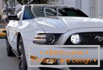 Pubblicità creativa per la nuova Mustang 2013 (Shelby GT500)