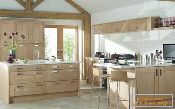 mobili per cucina in legno massiccio
