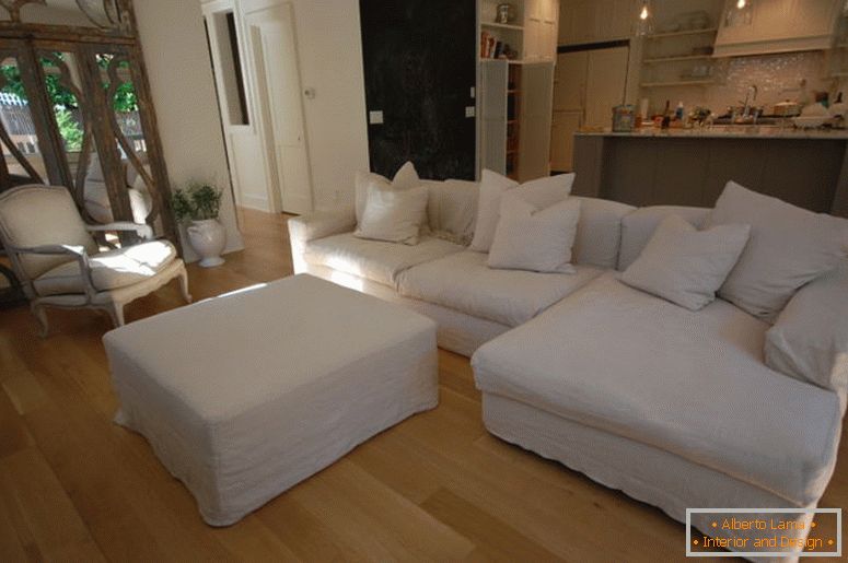cuscini-e-table-unita-with-legno-pavimenti-e-open-cucina-piano-per-inspiring-living-room-design-idee-confortevole- mobili-interni-decorazione-classic-bianco-divani-con- moderno-divano con-soft-le
