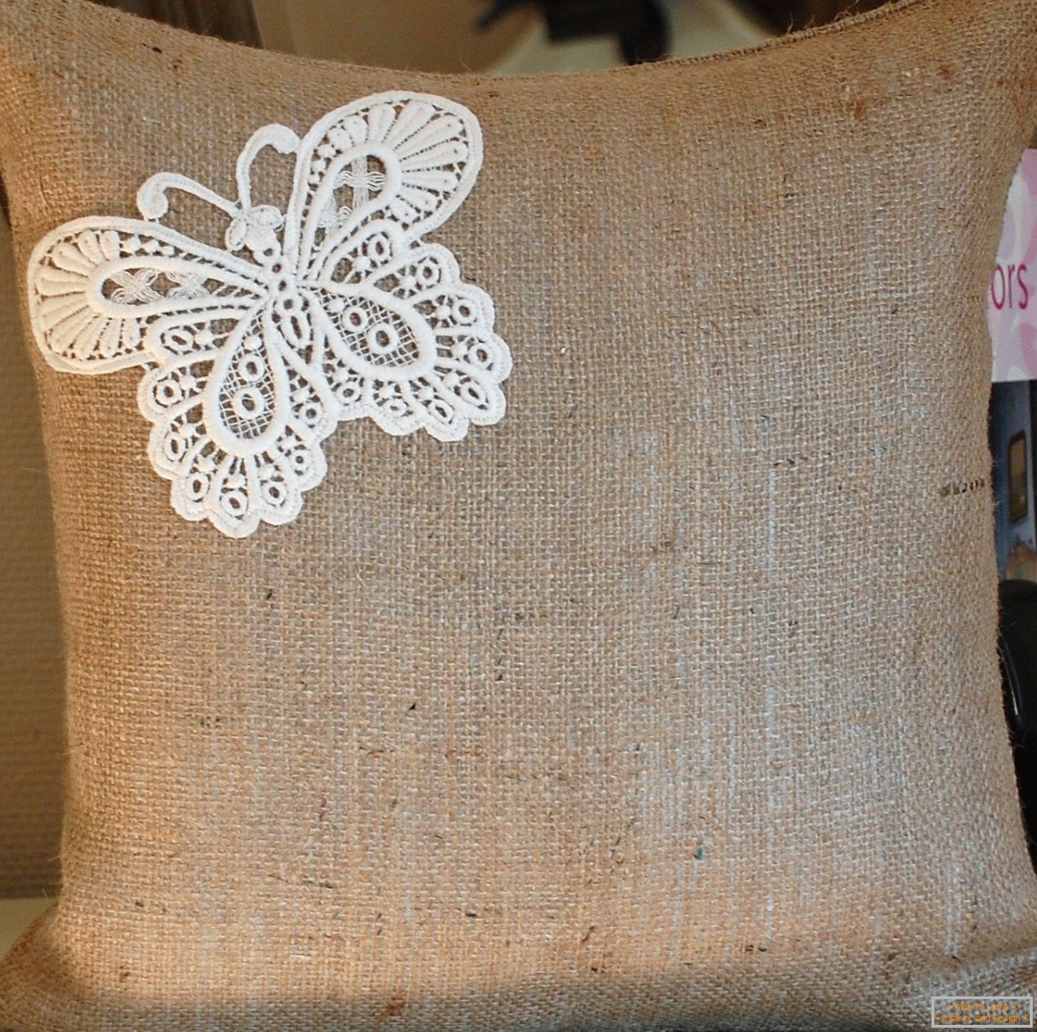 Farfalla sul cuscino