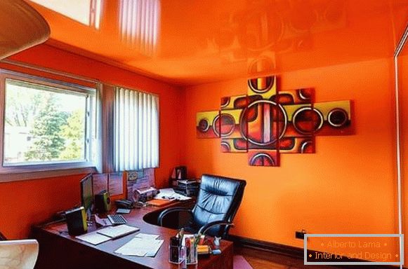 home-office-in-arancione-colore