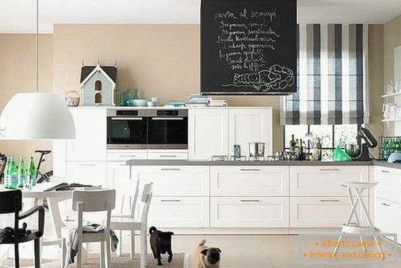 Cucina interior design in una casa privata - foto in bianco e nero