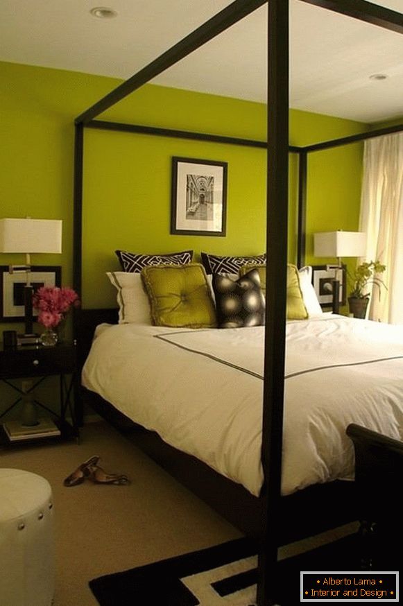 Camera da letto con pareti color oliva