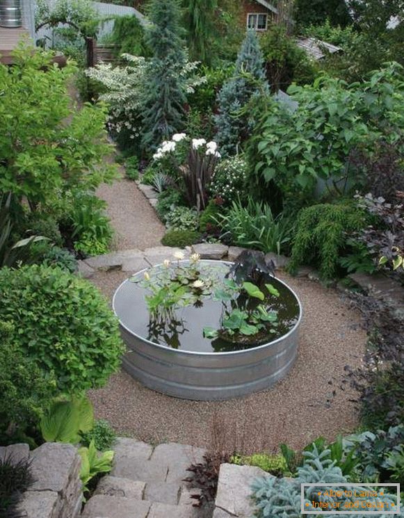 Idee paesaggistiche - un mini laghetto nel giardino