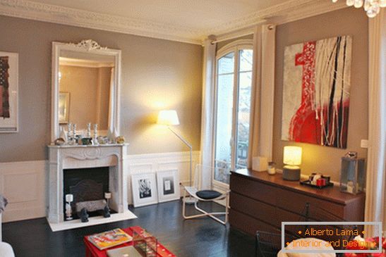 Soggiorno di un piccolo appartamento a Parigi