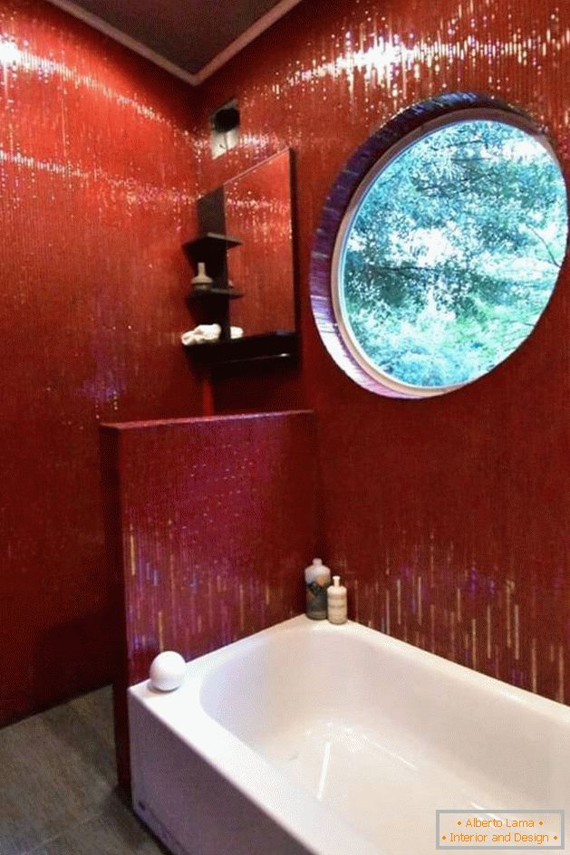 Interior design di una piccola casa: foto. Яркие стены в ванной