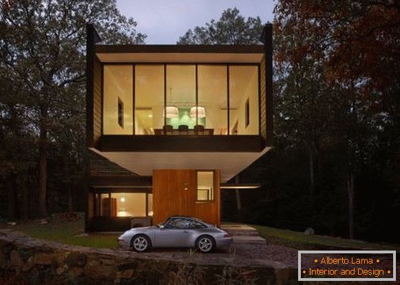 Design moderno di una casa privata con un baldacchino
