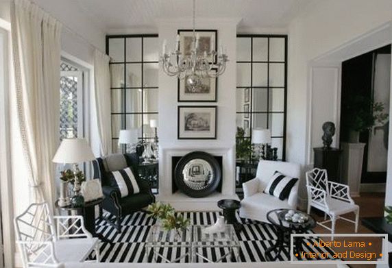 Design in bianco e nero ea strisce del soggiorno
