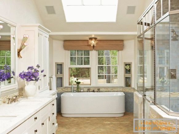 beautiful-tessere-in-the-bath-room
