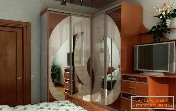 Bella camera da letto per dormire - foto del modello ad angolo con TV