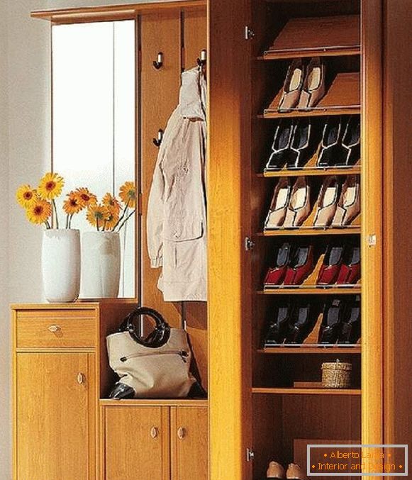 armadio per scarpe nel corridoio, foto 39