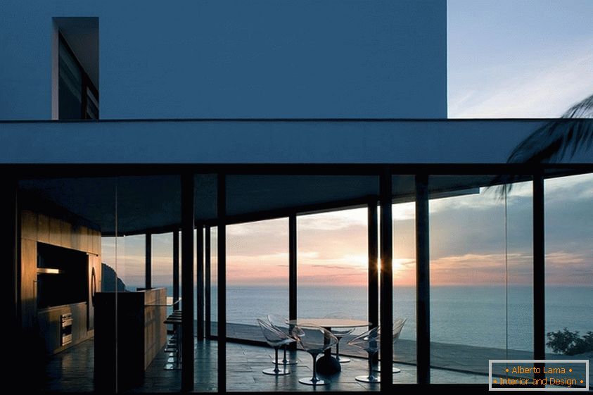 Vista dalla finestra al tramonto, Ibiza