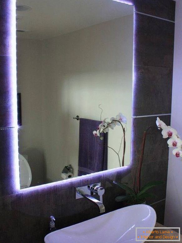 Decorazione a specchio con striscia a LED