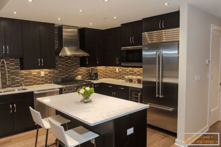 black-color-custom-interior-design simple-large-custom-design controsoffitto-backplash-ideas_nice-backsplash-tile dark-kitchen-cabinets-granite-1