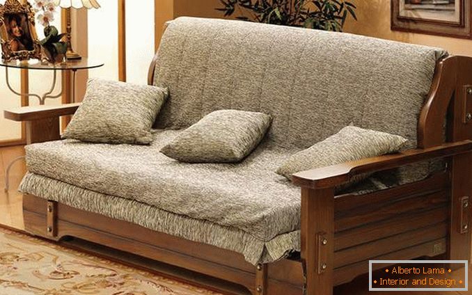 Un divano in legno da soli: consigli e idee per creare