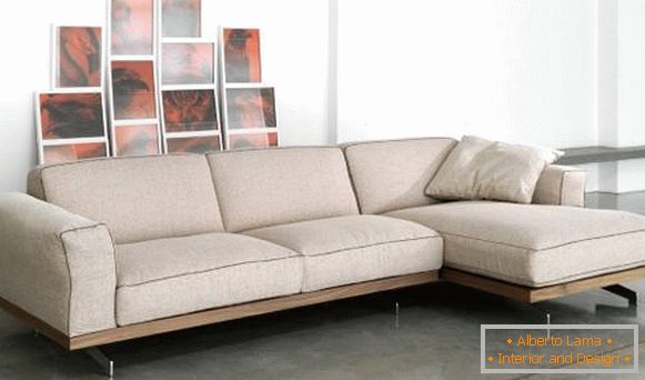 Piccolo divano ad angolo - foto di un elegante divano