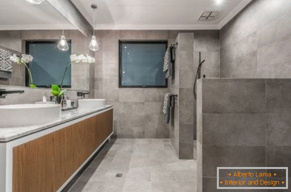 Lussuoso bagno moderno in stile loft - foto