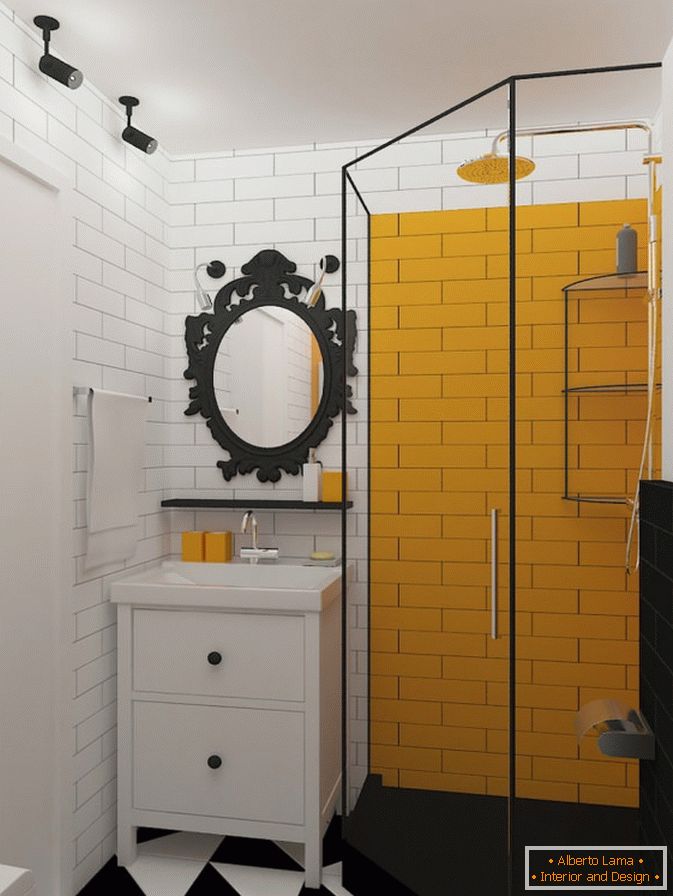 Accenti gialli in un bagno in bianco e nero