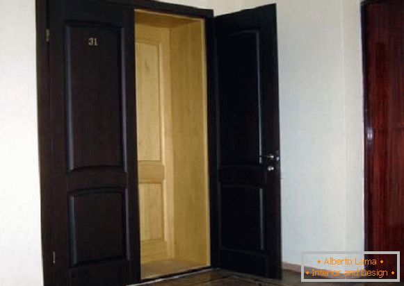 porte d'ingresso in legno per appartamenti, foto 31