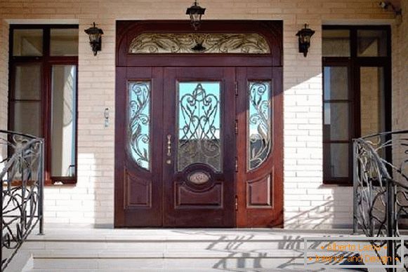 Belle porte d'ingresso in legno, foto 35