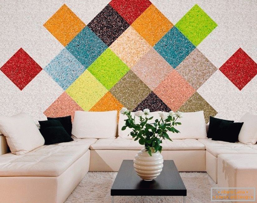 Quadrati multicolori sul muro